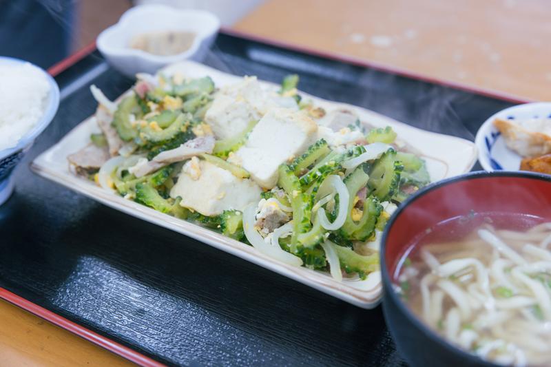 お膳