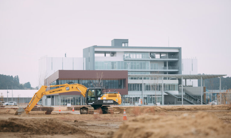 公共施設の建設現場